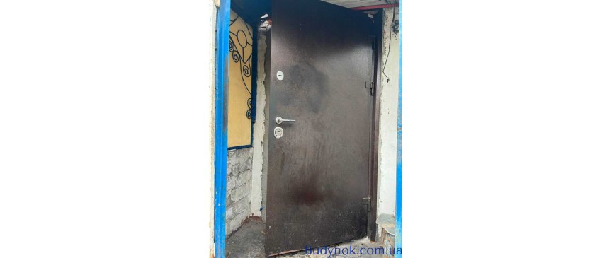 продаж 4-к будинок Кам`янське, Південний, 26900 $