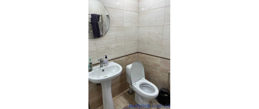 продаж 4-к будинок Кам`янське, Південний, 26900 $