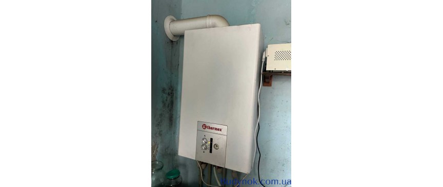 продаж 4-к будинок Кам`янське, Південний, 26900 $