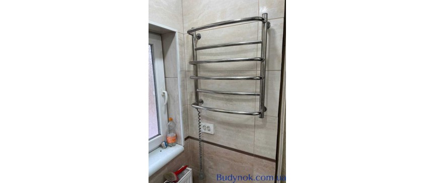 продаж 4-к будинок Кам`янське, Південний, 26900 $