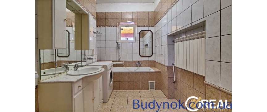 продаж 4-к будинок Луцьк, 160000 $