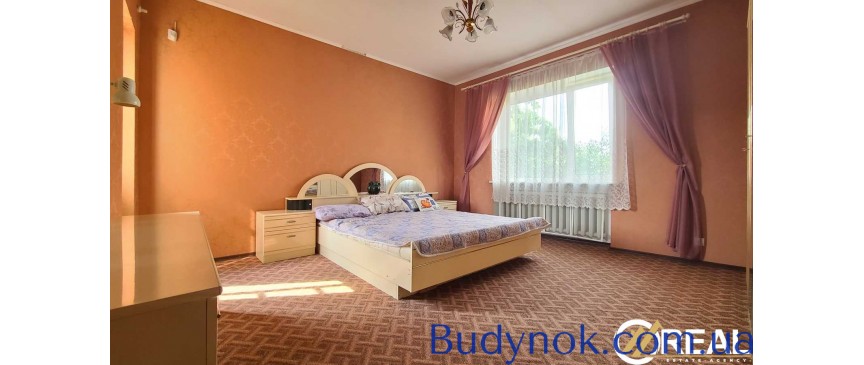 продаж 4-к будинок Луцьк, 160000 $