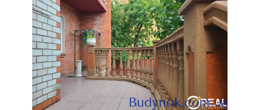 продаж 4-к будинок Луцьк, 160000 $