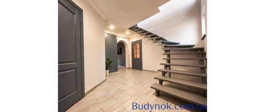 продаж 4-к будинок Києво-Святошинський, Лісники, 180000 $