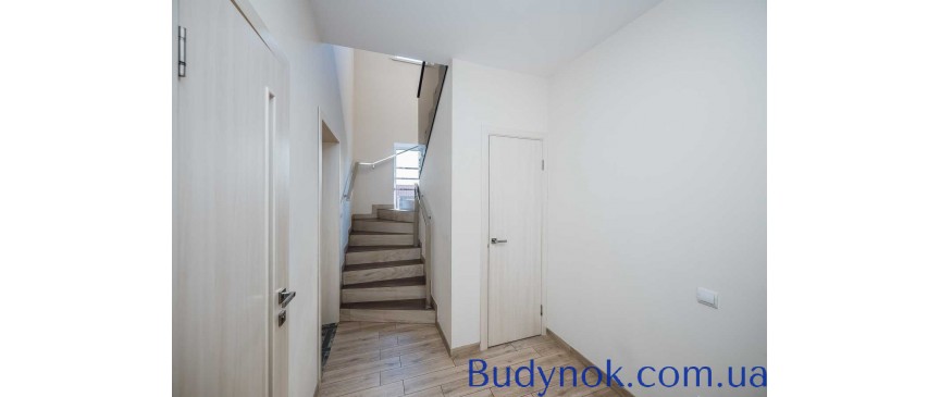 довгострокова оренда 3-к таунхаус Київ, Солом`янський, 45000 грн./міс.