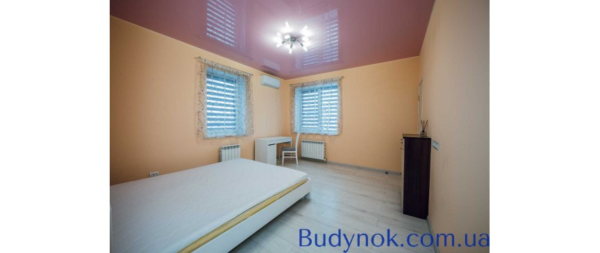 довгострокова оренда 5-к таунхаус Київ, Солом`янський, 1200 $/міс.