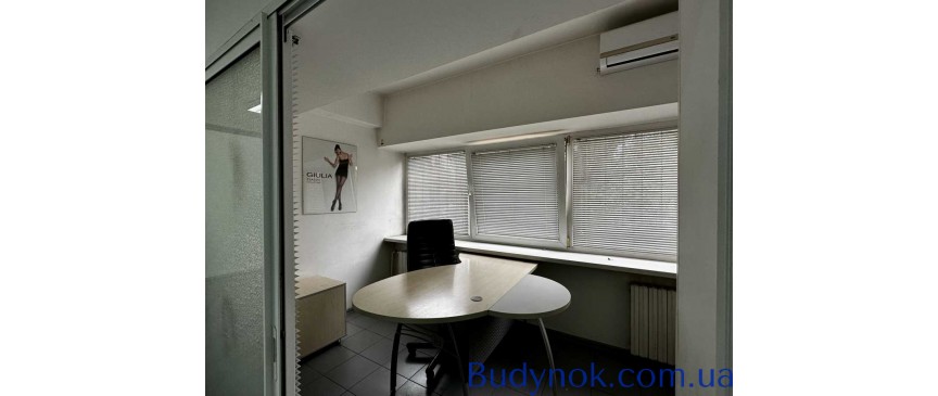 продаж торгові площі Київ, Святошинський, 160000 $