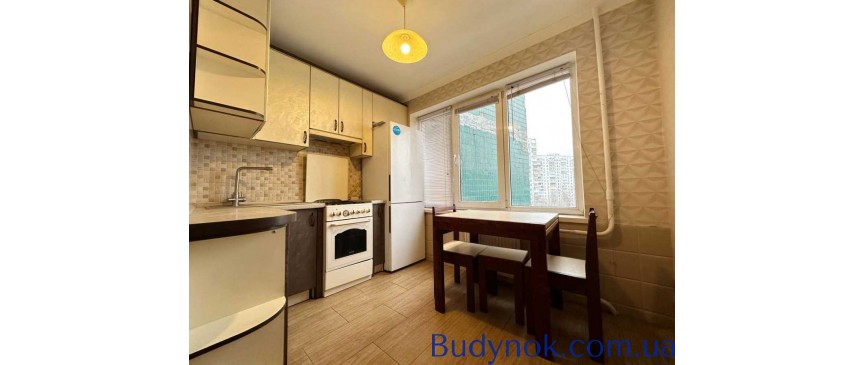 продаж 3-к квартира Київ, Дніпровський, 76000 $