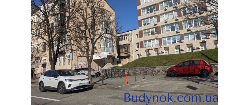 довгострокова оренда торгові площі Київ, Печерський, 20000 грн./міс.