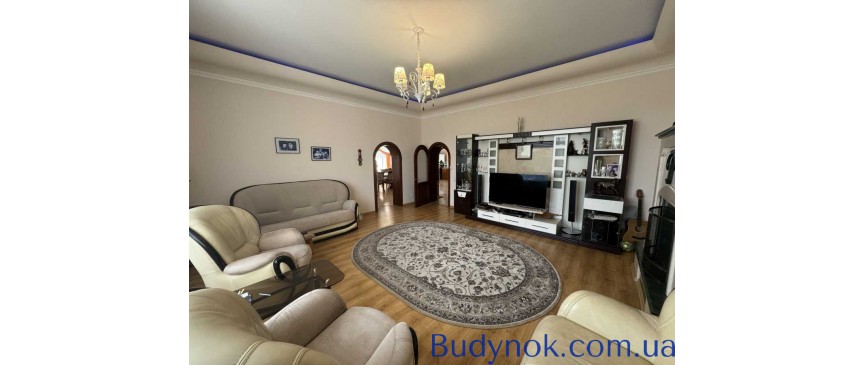 продаж 5-к котедж Уманський, Умань, 515000 $