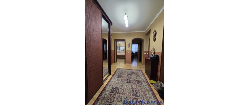 продаж 3-к квартира Білоцерківський, Біла Церква, 84999 $