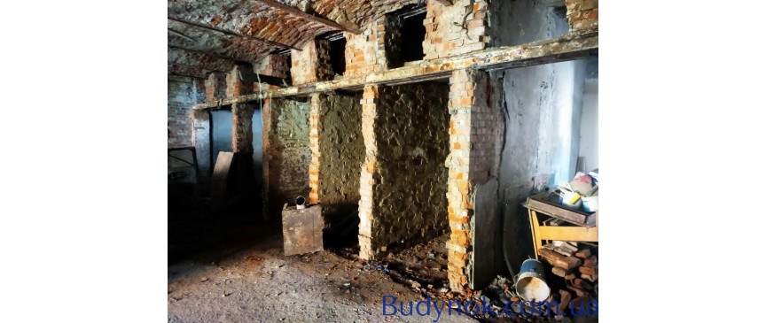 Продається промислове приміщення комерційного використання по вул. Промисловій 50/52