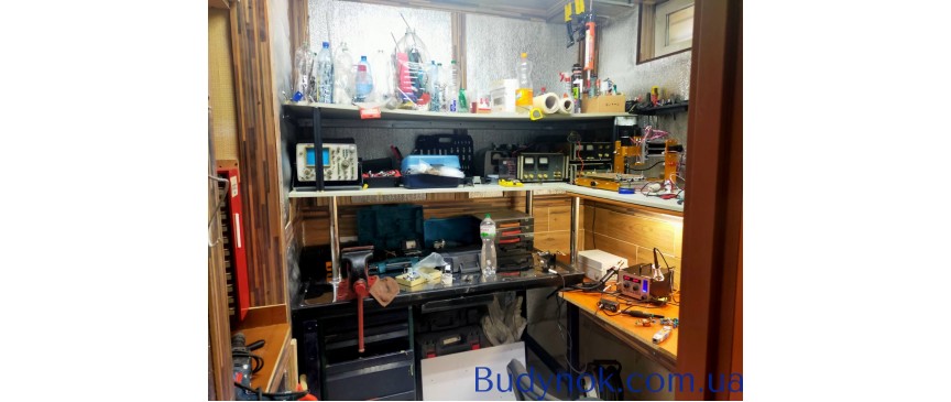 Продається комерційне приміщення по вул.