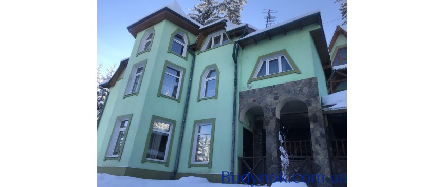 Готельний комплекс у с. Яблуниця
