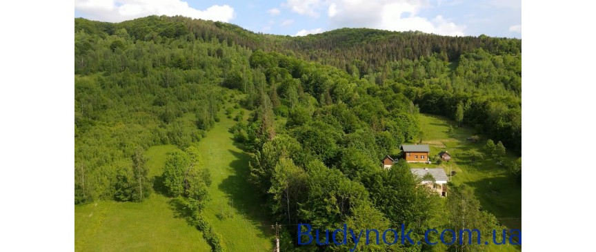 Земельна ділянка в м. Яремче з виходом до лісу 0.44 га