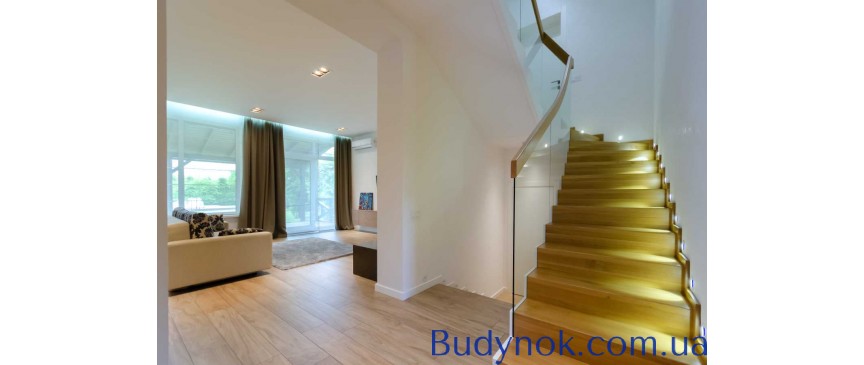 довгострокова оренда 4-к будинок Київ, Дарницький, 3000 $/міс.