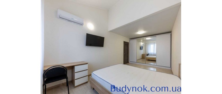 продаж 3-к квартира Києво-Святошинський, Софіївська Борщагівка, 79500 $