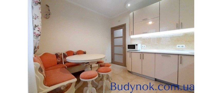 продаж 3-к квартира Києво-Святошинський, Коцюбинське, 80000 $