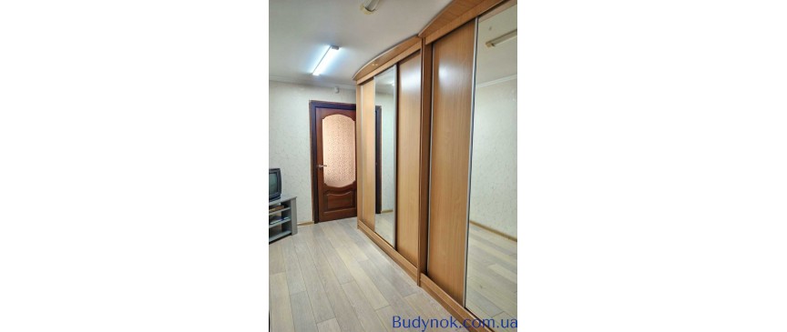продаж 3-к квартира Кременчуцький, Кременчук, 67000 $