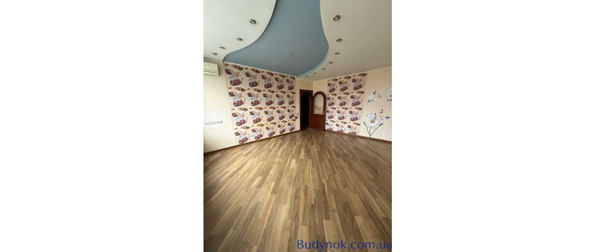 продаж 4-к квартира Київ, Дніпровський, 149500 $