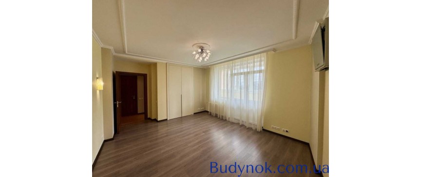 продаж 4-к квартира Київ, Дніпровський, 210000 $