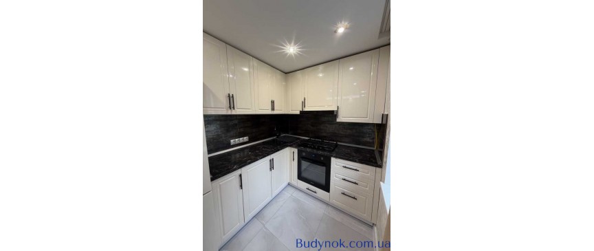 продаж 3-к квартира Київ, Солом`янський, 89900 $