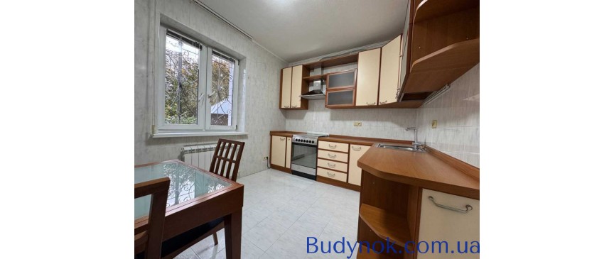 продаж 4-к будинок Києво-Святошинський, Чабани, 179000 $