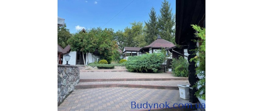 Терміново, ресторан на Совках, фасад вул. Брожка та пр. Лобановського