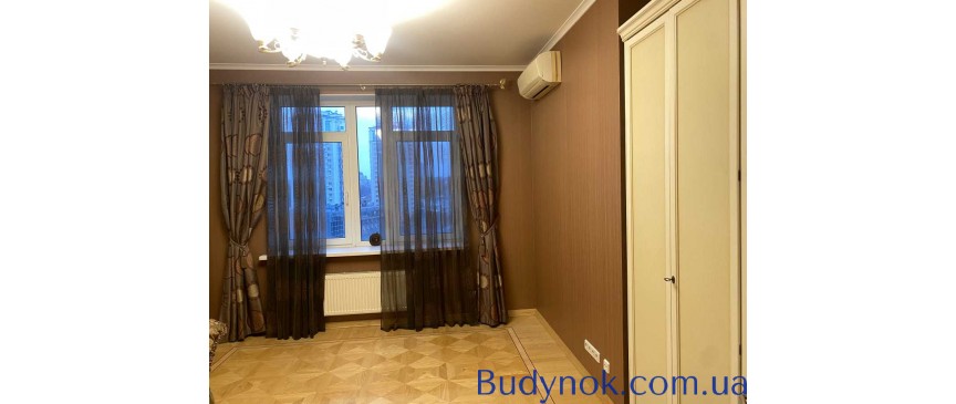  квартира 238 м. кв., вул. Провіантська (Г. Тимофєєвої) 3 з паркінгом