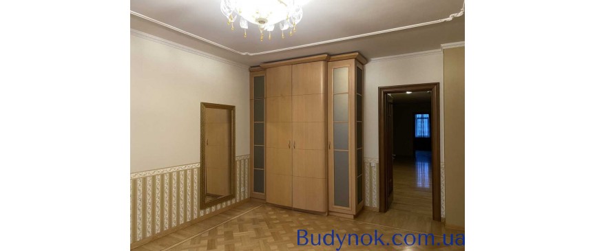  квартира 238 м. кв., вул. Провіантська (Г. Тимофєєвої) 3 з паркінгом
