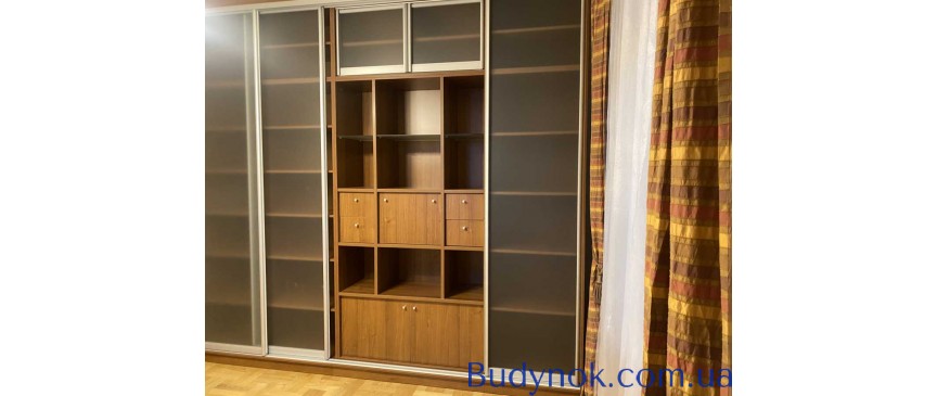  квартира 238 м. кв., вул. Провіантська (Г. Тимофєєвої) 3 з паркінгом