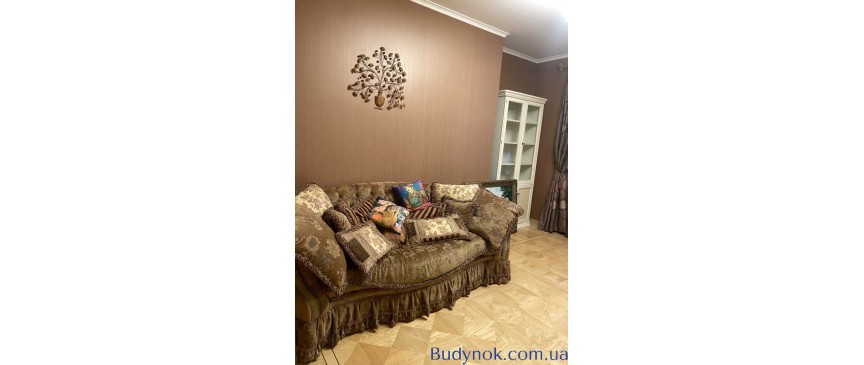  квартира 238 м. кв., вул. Провіантська (Г. Тимофєєвої) 3 з паркінгом
