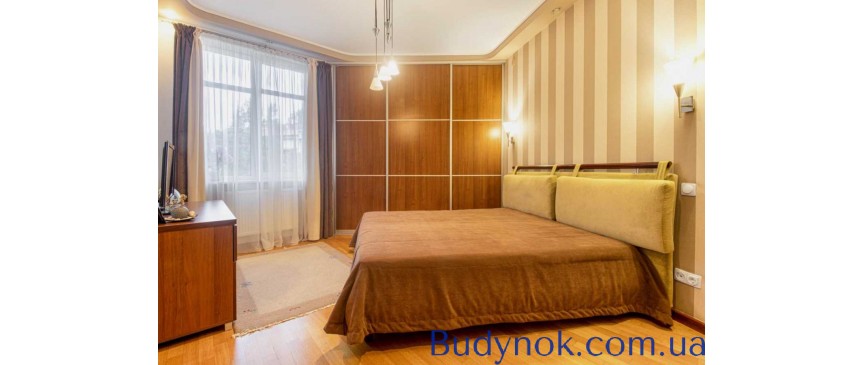 продаж 3-к квартира Львів, Франківський, 260000 $
