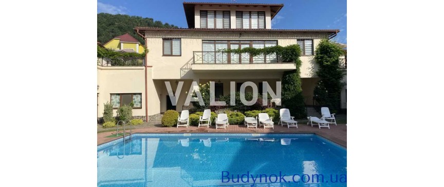 продаж готель Хустський, Шаян, 1150000 $