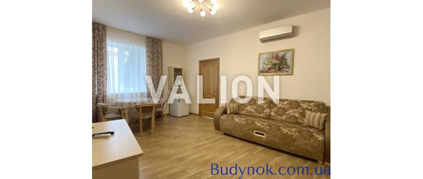 продаж готель Хустський, Шаян, 1150000 $