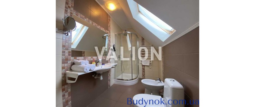 продаж готель Хустський, Шаян, 1150000 $