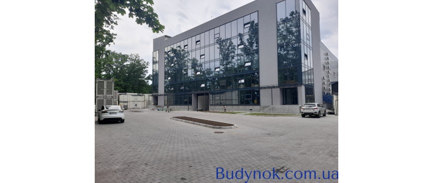 Офісне приміщення 17 кв. м. видове у сучасному офісно-складському комплексі 