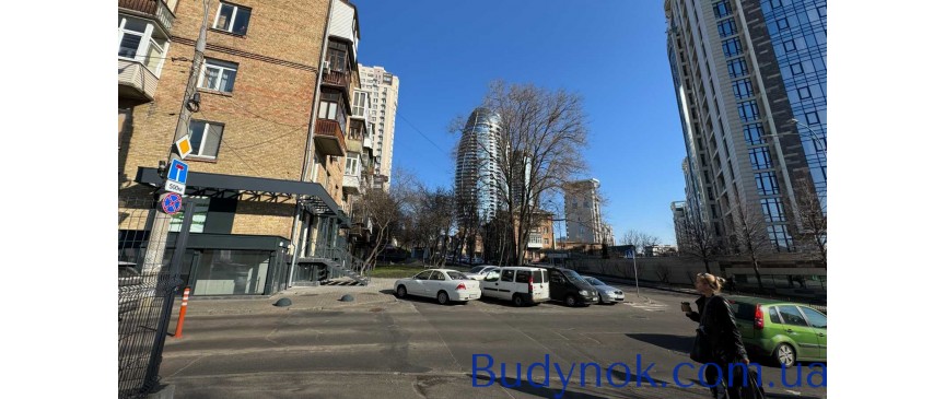 продаж торгові площі Київ, Печерський, 290000 $