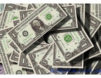 Харьковчанам рекомендуют держать сбережения в долларах: причины и варианты обмена
